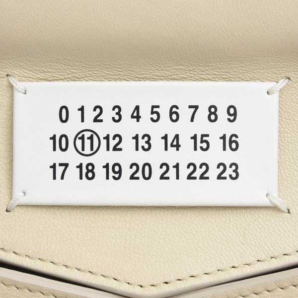 メゾンマルジェラ バッグ レディース メンズ グラムスラム ショルダーバッグ クラッチバッグ ラムレザー ベージュ Maison Margiela 中古