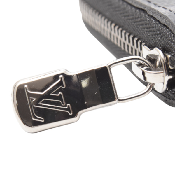 ルイヴィトン 財布 メンズ　ジッピーコインパース 小銭入れ コインケース ヴェルティカル モノグラムエクリプス M81662 Louis Vuitton 中古