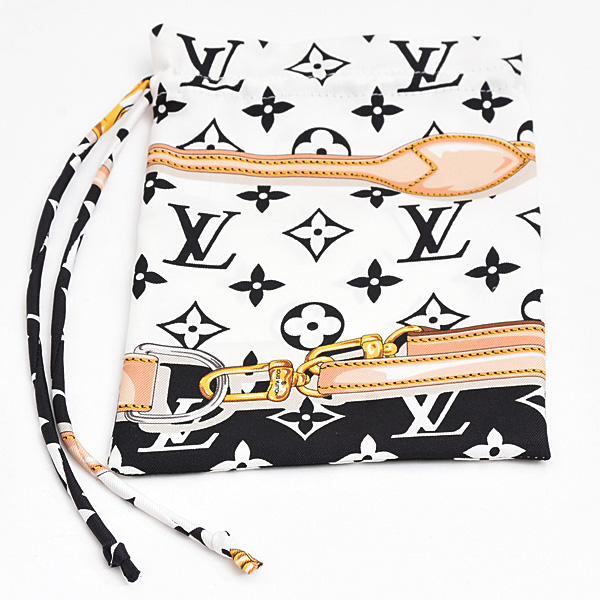 ルイヴィトン 服飾小物 レディース ナイロン マスク マイユ ポーチ付き ナイロン100% ブラック 立体 Louis Vuitton M76748 中古