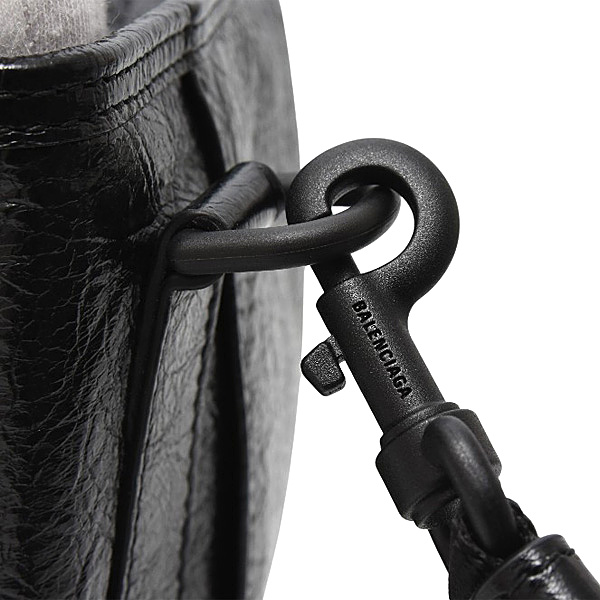 バレンシアガ バッグ レディース メンズ Explorer ストラップ付きポーチ スモール ショルダー ブラック ラムレザー BALENCIAGA 6559821 中古