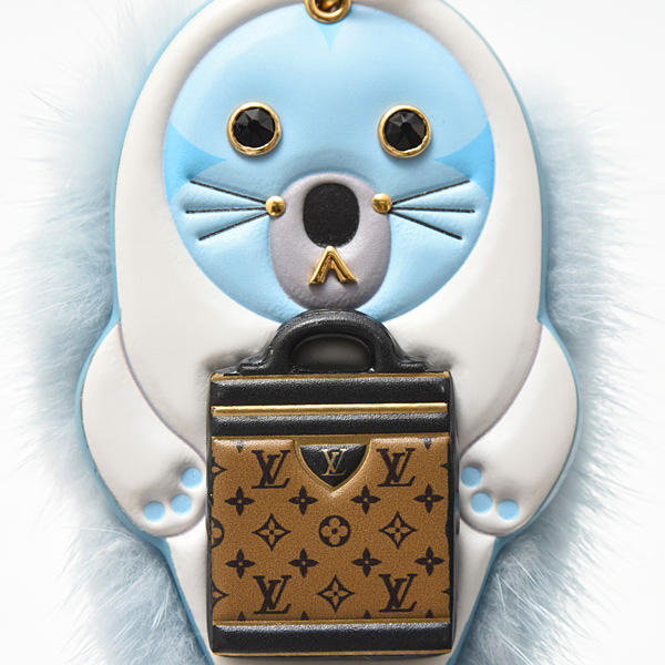 ルイヴィトン キーホルダー レディース ポルトクレ LVシール LV アニマル ミンクファー ブルー系 Louis Vuitton M00550 中古