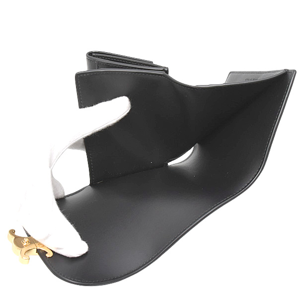 セリーヌ 財布 レディース スモール フラップウォレット トリオンフ 2つ折り財布 レザー ブラック CELINE 10D783 中古