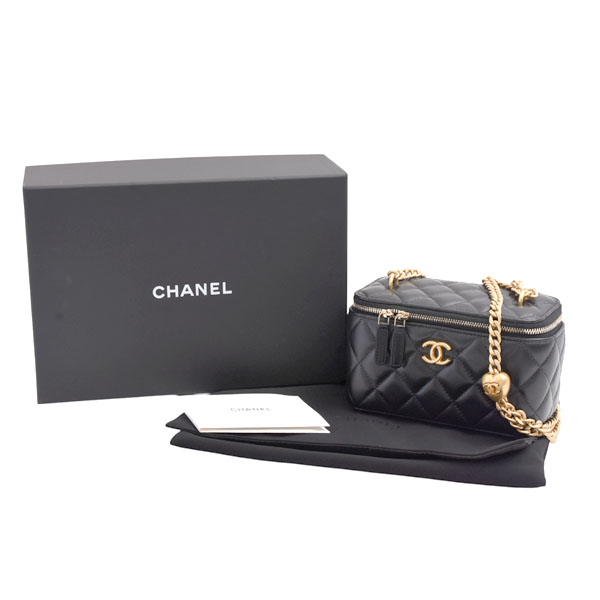 シャネル バッグ レディース スモール ヴァニティ ケース マトラッセ ラムスキン ハートアジャスターチェーン ブラック CHANEL 中古