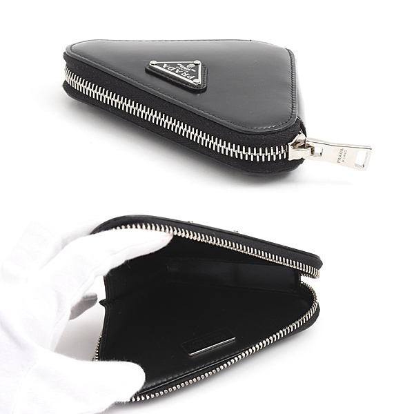 プラダ バッグ レディース トライアングル ミニポーチ ショルダーバッグ カーフ ブラック PRADA 1NR005 中古