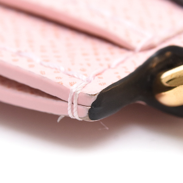 ルイヴィトン カードケース レディース モノグラム ポルト カルト・LV チャーム M82739 Louis Vuitton 中古