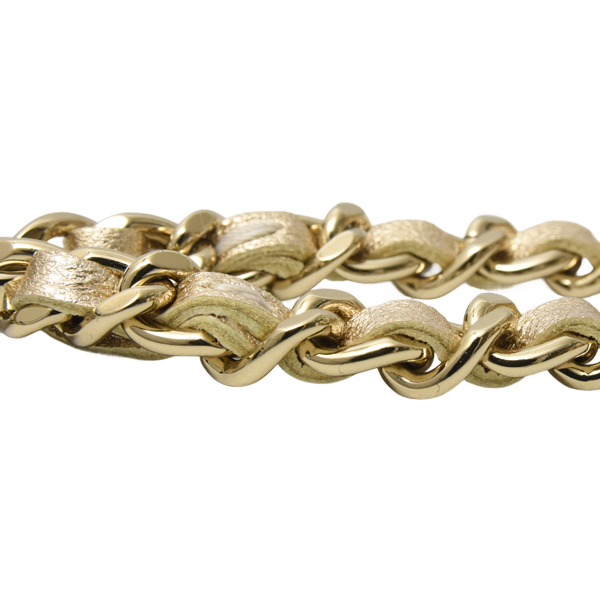 シャネル 財布 レディース コインケース AirPodsケース 2024イヤーズギフト バッグチャーム マトラッセ ゴールド ラムスキン CHANEL 未使用展示品