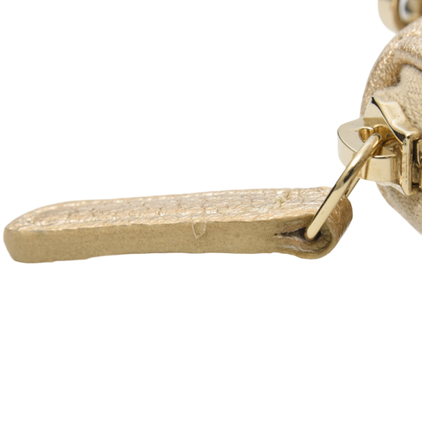 シャネル 財布 レディース コインケース AirPodsケース 2024イヤーズギフト バッグチャーム マトラッセ ゴールド ラムスキン CHANEL 未使用展示品