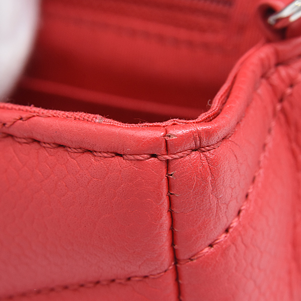 シャネル バッグ レディース シェブロン チェーンショルダーバッグ ミニショルダー Vステッチ レッド キャビアスキン CHANEL 中古