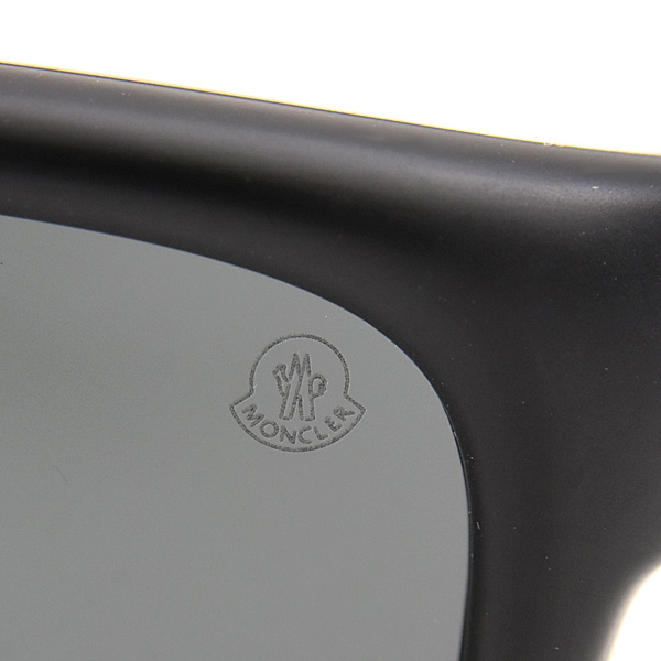 モンクレール サングラス レディース メンズ ウェリントン ロゴ ブラック プラスチック MONCLER OME8002 中古