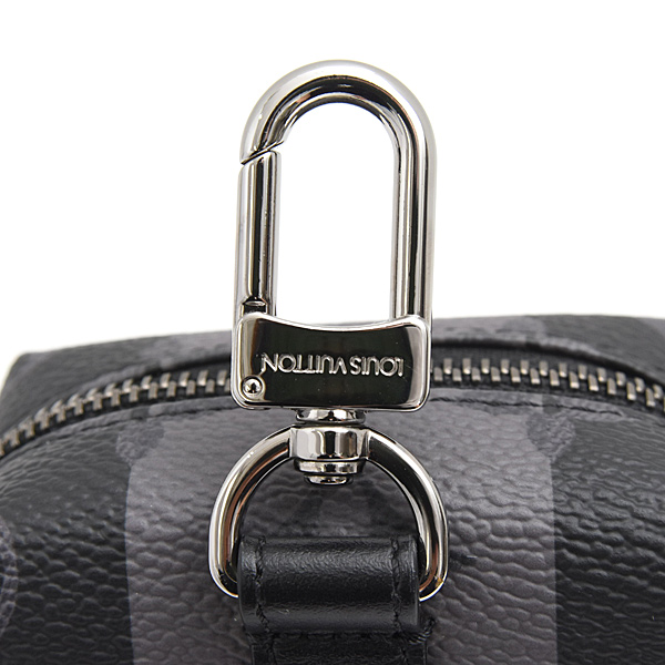 ルイヴィトン バッグチャーム メンズ モノグラムエクリプス ポルトクレ スクエアード NIGOコラボ キーホルダー Louis Vuitton MP3224 中古