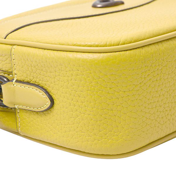 コーチ バッグ レディース ショルダーバッグ カメラバッグ 斜め掛け レザー イエロー 黄色 COACH 未使用展示品