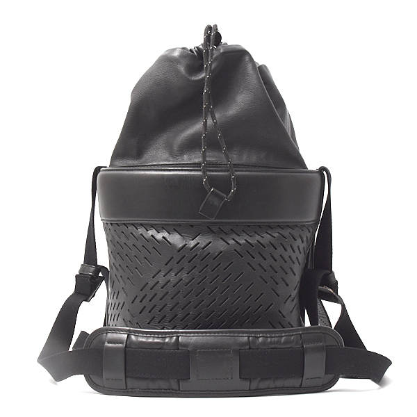 ボッテガヴェネタ メンズ バッグ 巾着型ショルダーバッグ インナーバッグ付き レザー ブラック BOTTEGA VENETA 中古