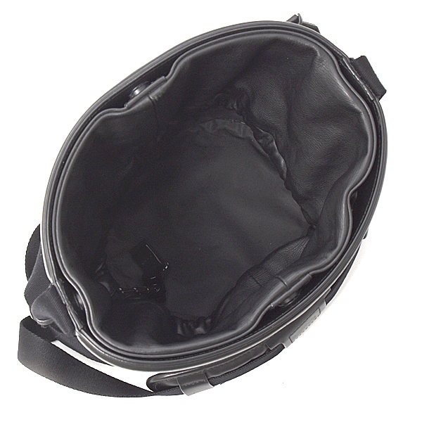 ボッテガヴェネタ メンズ バッグ 巾着型ショルダーバッグ インナーバッグ付き レザー ブラック BOTTEGA VENETA 中古