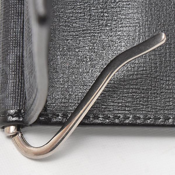 グッチ 財布 メンズ GGスプリーム マネークリップ式 二つ折り財布 カードケース PVC ブラック 700686 GUCCI 未使用展示品