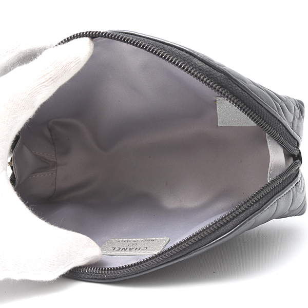 シャネル バッグ レディース カメリア コスメポーチ ミニポーチ ラムレザー ブラック 16番台 CHANEL