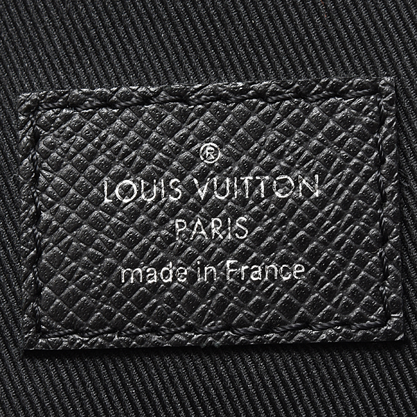 ルイヴィトン バッグ メンズ タイガ アヴェニュー スリングバッグ ショルダーバッグ ボディバッグ ノワール M30863 Louis Vuitton 中古