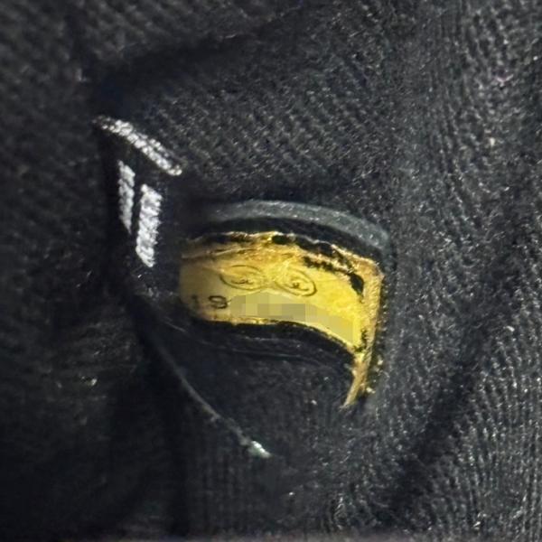 シャネル チェーンショルダーバッグ マトラッセ ユニフォーム ココボタン カーフレザー ブラック CHANEL 中古