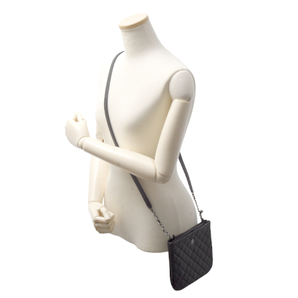 シャネル チェーンショルダーバッグ マトラッセ ユニフォーム ココボタン カーフレザー ブラック CHANEL 中古