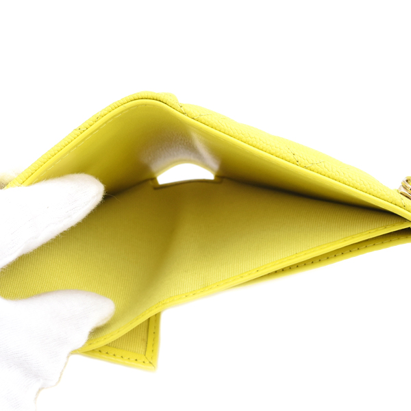 シャネル 財布 レディース マトラッセ 三つ折り財布 コンパクトウォレット ランダム キャビアスキン イエロー CHANEL 中古