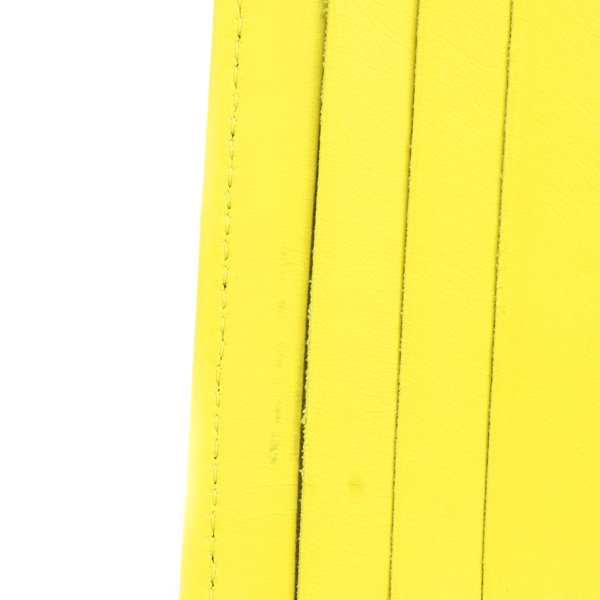 シャネル 財布 レディース マトラッセ 三つ折り財布 コンパクトウォレット ランダム キャビアスキン イエロー CHANEL 中古