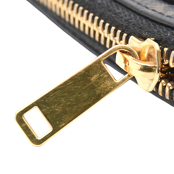 セリーヌ バッグ レディース トリオンフ ショルダーバッグ ロゴ入り PVCレザー ブラック CELINE 194502 中古