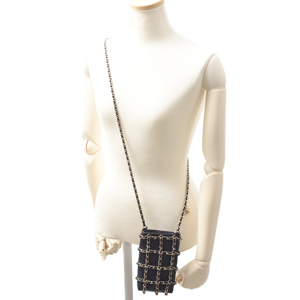 シャネル バッグ レディース テック ミー アウト チェーンフォンケース スマホショルダーラムスキン ネイビー CHANEL AP1161 中古