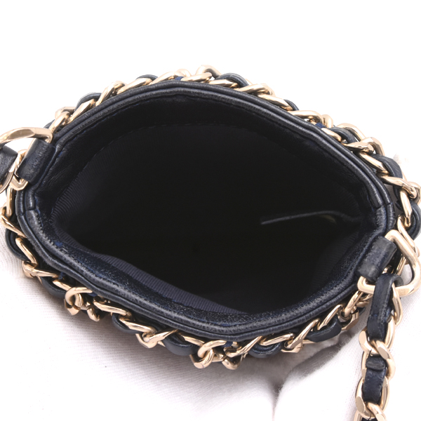 シャネル バッグ レディース テック ミー アウト チェーンフォンケース スマホショルダーラムスキン ネイビー CHANEL AP1161 中古