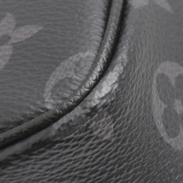 ルイヴィトン バッグ メンズ タイガラマ アウトドアポシェット ショルダーバッグ ブラック M30755 Louis Vuitton 中古