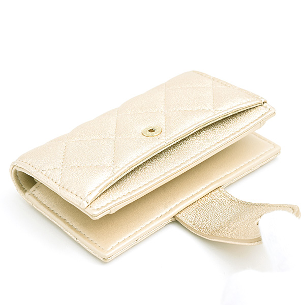 シャネル 財布 レディース マトラッセ クラシック スモールウォレット ラムスキン CHANEL AP1991 中古