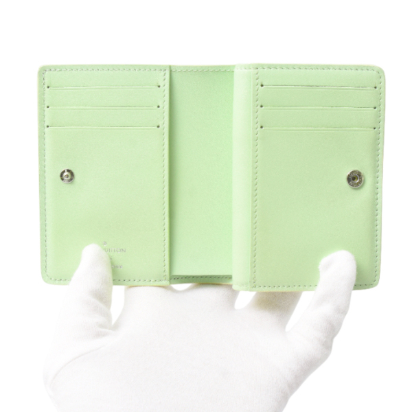 ルイヴィトン ポルトフォイユクレア モノグラムマヒナ 二つ折り財布 コンパクトウォレット クオーツ M83075 Louis Vuitton 中古