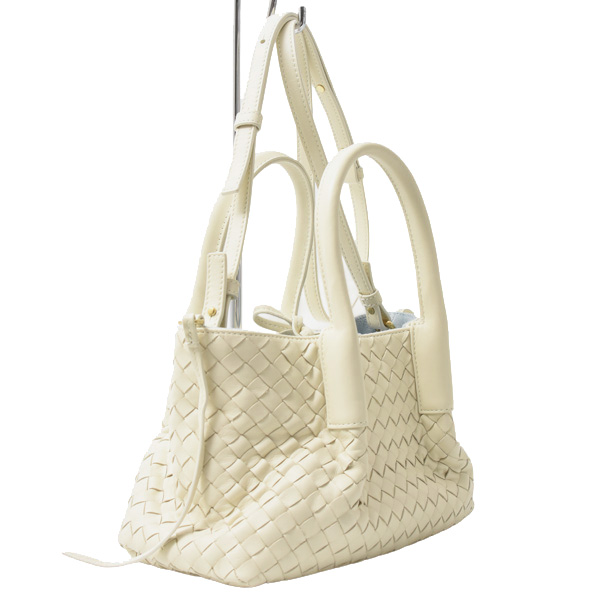 ボッテガヴェネタ バッグ レディース カーフ スモール ピナコテーカ イントレチャート ショルダーバッグ シーソルト/アイス カーフ BOTTEGA VENETA 中古