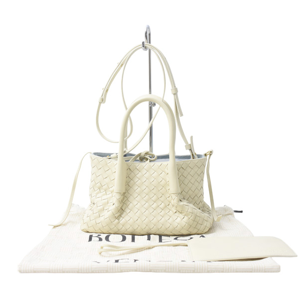 ボッテガヴェネタ バッグ レディース カーフ スモール ピナコテーカ イントレチャート ショルダーバッグ シーソルト/アイス カーフ BOTTEGA VENETA 中古