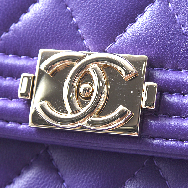 シャネル 財布 レディース ボーイシャネル スモールウォレット 3つ折り財布 ラムスキン パープル CHANEL 未使用展示品