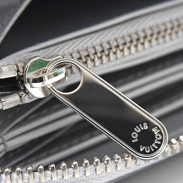 ルイヴィトン 財布 レディース マヒナ ジッピーウォレット ラウンドファスナー長財布 シルバー M26940 Louis Vuitton 中古