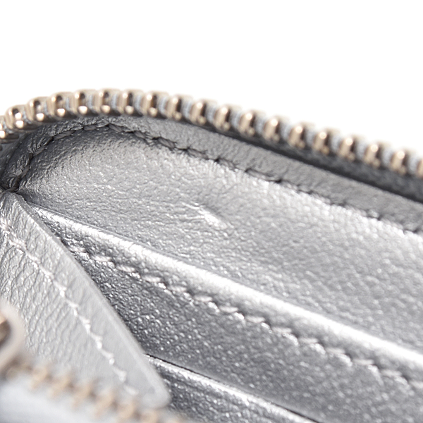 ルイヴィトン 財布 レディース LVスキー クッサン ジッピーウォレット 日本限定 長財布 シルバー ラムレザー M26771 Louis Vuitton 未使用展示品