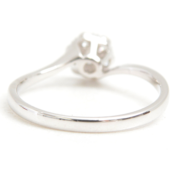 周大生 指輪 レディース フラワーモチーフ ダイヤ リング 10号 D0.06ct 0.17ct ホワイトゴールド 750WG 中古
