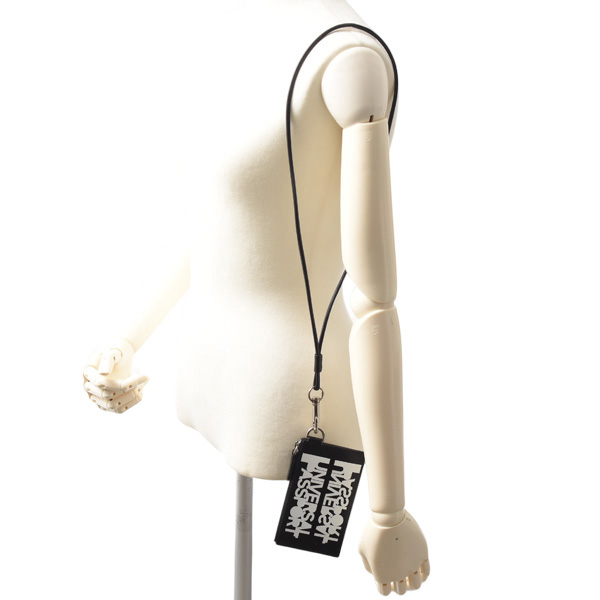 バーバリー カードケース メンズ コインケース ユニバーサルパスポートコレクション ブラック ショルダーストラップ ブラック レザー BURBERRY 8051832 中古