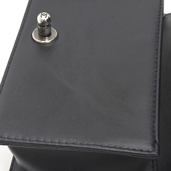 シャネル バッグ レディース ボーイシャネル トップハンドル 2WAYチェーンショルダーバッグ マトラッセ ラムスキン ネイビー CHANEL A94805 中古