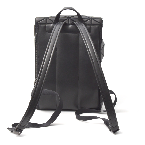 バオバオ イッセイミヤケ バッグ バックパック リュック 人口皮革 フェイクレザー ブラック BAO BAO ISSEY MIYAKE 中古