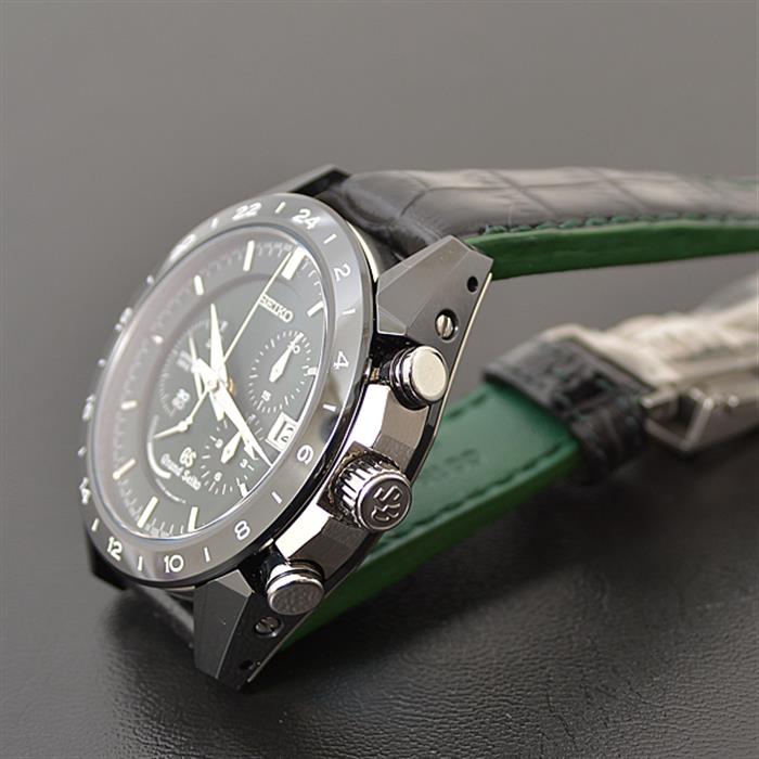 アンテプリマ SEIKO 腕時計カラーはベージュです