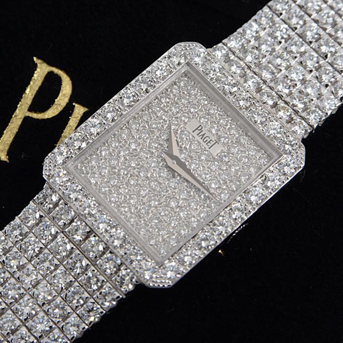 4℃  ホワイトゴールド腕時計※本物のダイヤモンド使用