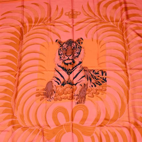エルメス スカーフ レディース カレ 大判 王者の虎 TIGRE ROYAL シルク ピンクオレンジ系 HERMES 中古