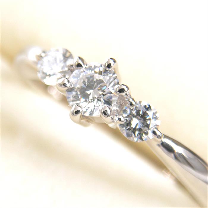 タサキ 指輪 レディース 3Pダイヤモンド リング 8号 D0.33ct プラチナ TASAKI PT900 中古