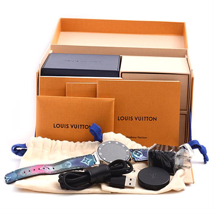 ルイヴィトン 時計 メンズ レディース タンブール ホライゾンV 42 コネクテッドウォッチ スマートウォッチ Louis Vuitton QA050Z 中古