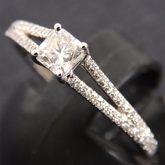 ティファニー 指輪 レディース ルシダ プリンセスカットダイヤ リング D0.31ct 10.5号 プラチナ TIFFANY PT950 中古