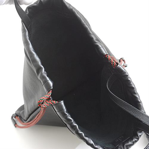 グッチ バッグ メンズ レディース ロゴプリント ドローストリング　巾着　バックパック　シェリーライン ブラック GUCCI 516639 中古