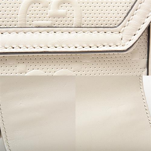 グッチ バッグ レディース メンズ GGエンボス メッセンジャーバッグ 2WAY ハンドバッグ ショルダー アイボリー GUCCI 625782 レザー 中古