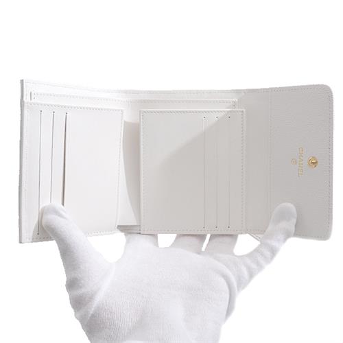 シャネル 財布 レディース キャビアスキン 三つ折り コンパクトウォレット トランプ ホワイト CHANEL 未使用展示品