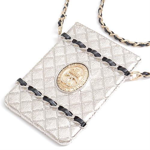 シャネル カードケース レディース マトラッセ チェーンネックレス カードホルダー パスケース シルバー メタル CHANEL AB6710 中古