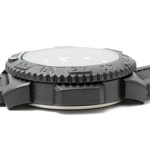 ルミノックス 時計 メンズ ネイビーシールズ カラーマーク 3050シリーズ ブラック文字盤 電池式 Luminox XS.3051.GO.NSF 未使用展示品